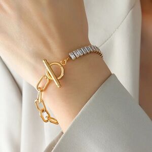 Zircon Titanium Steel Closure Bracelet Gold